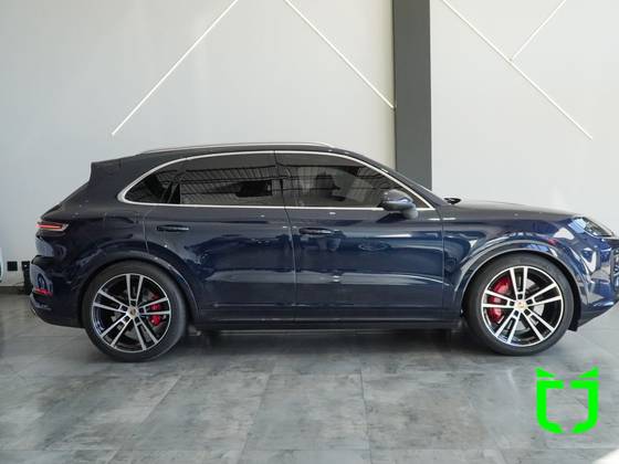 PORSCHE CAYENNE 2024