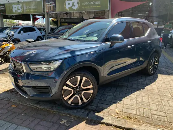 VOLVO XC40 2021