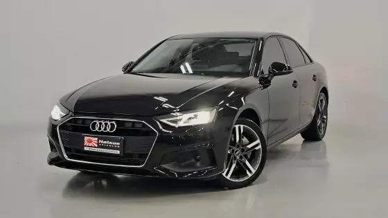 AUDI A4 2023