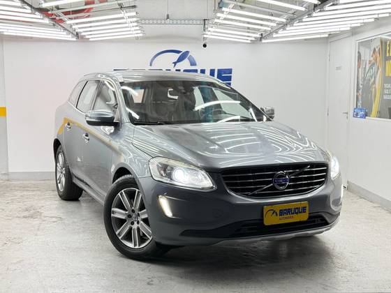 VOLVO XC60 2017