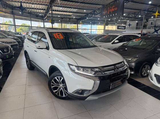MITSUBISHI OUTLANDER 2018