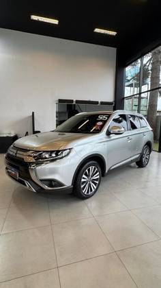 MITSUBISHI OUTLANDER 2022