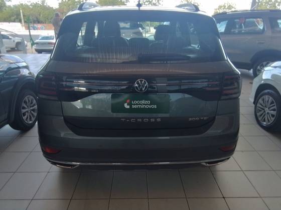 VOLKSWAGEN T-CROSS 2024