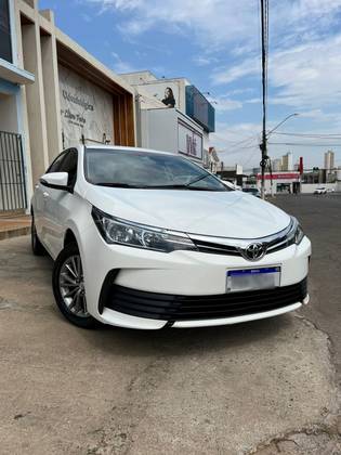 TOYOTA COROLLA 2018
