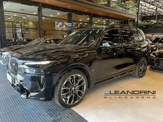 BMW X7 2025