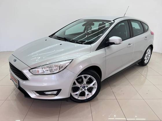 FORD FOCUS 2016