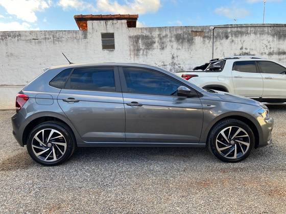 VOLKSWAGEN POLO 2021