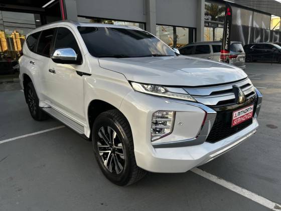 MITSUBISHI PAJERO SPORT 2024