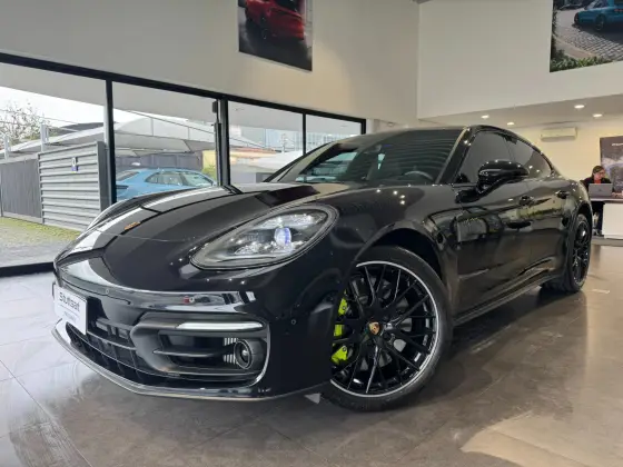 PORSCHE PANAMERA 2023