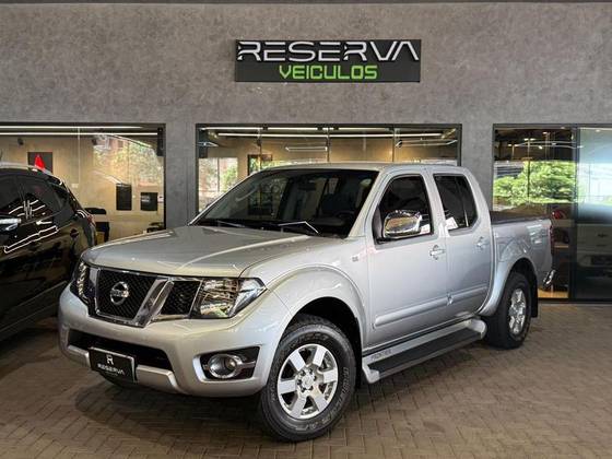 NISSAN FRONTIER 2014