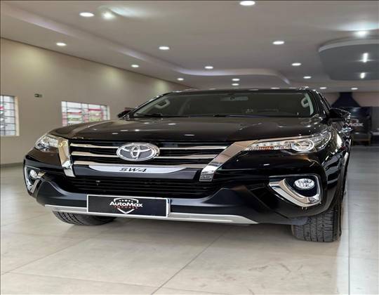 TOYOTA HILUX SW4 2016