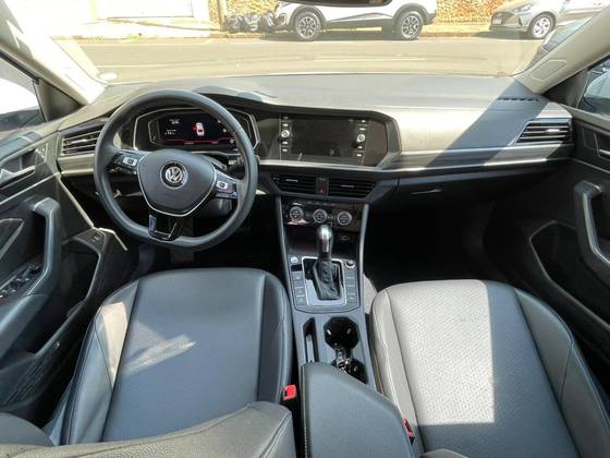 VOLKSWAGEN JETTA 2020