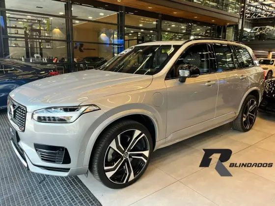 VOLVO XC90 2023