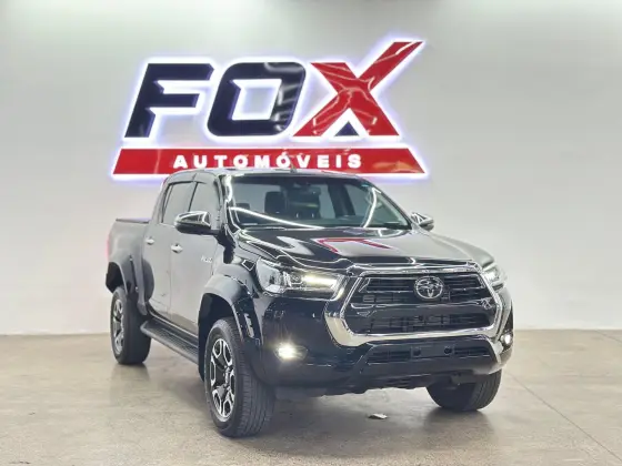 TOYOTA HILUX 2024