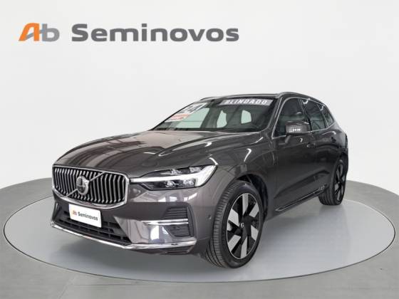 VOLVO XC60 2024
