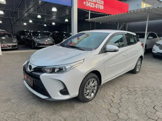 TOYOTA YARIS 2023