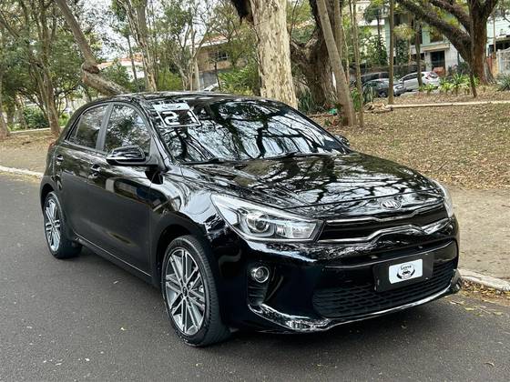 KIA RIO 2021