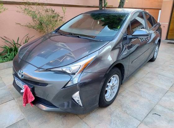 TOYOTA PRIUS 2018