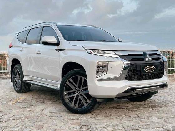 MITSUBISHI PAJERO SPORT 2024