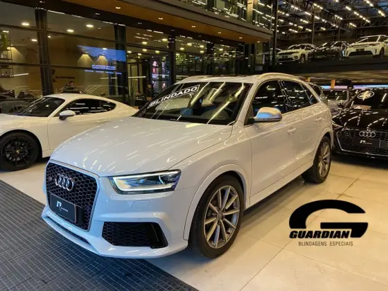 AUDI RS Q3 2015