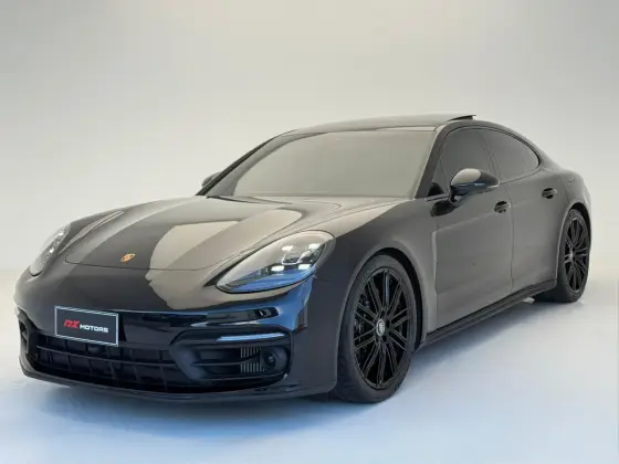 PORSCHE PANAMERA 2023