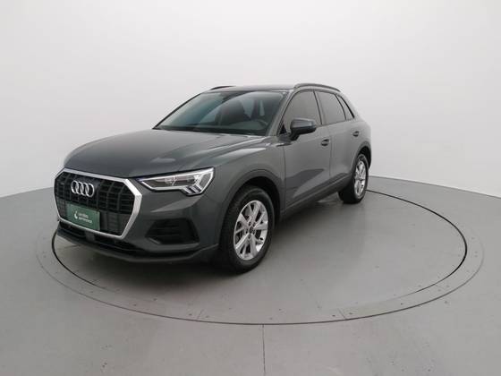 AUDI Q3 2024