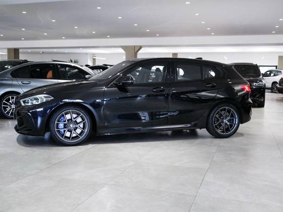 BMW M 135i 2022