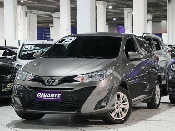TOYOTA YARIS 2019