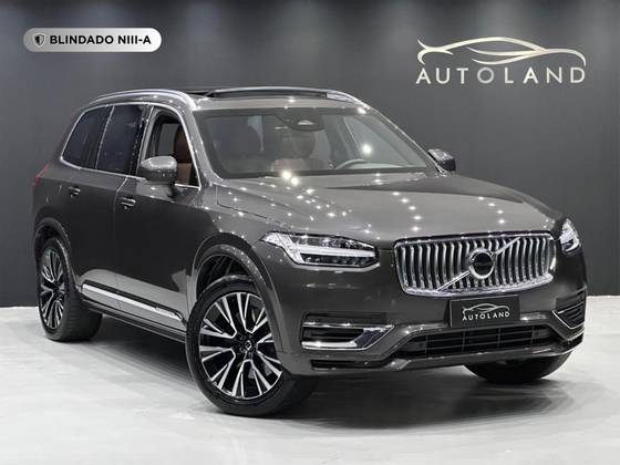 VOLVO XC90 2023