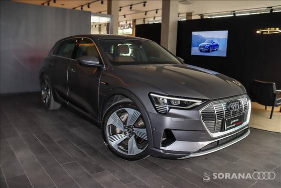 AUDI E-TRON 2022