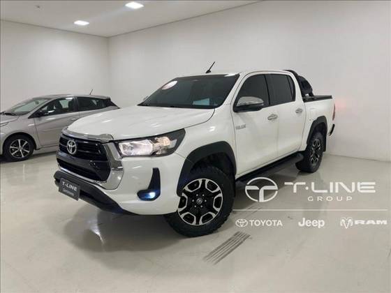 TOYOTA HILUX 2021
