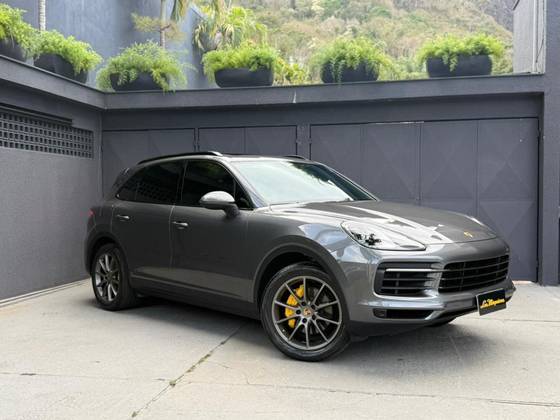 PORSCHE CAYENNE 2019