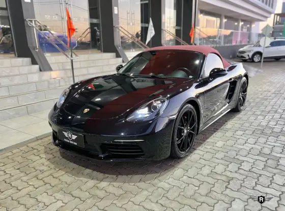 PORSCHE 718 2019