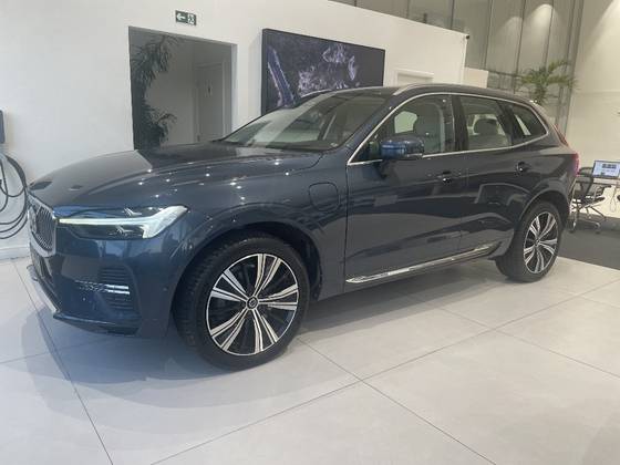 VOLVO XC60 2022