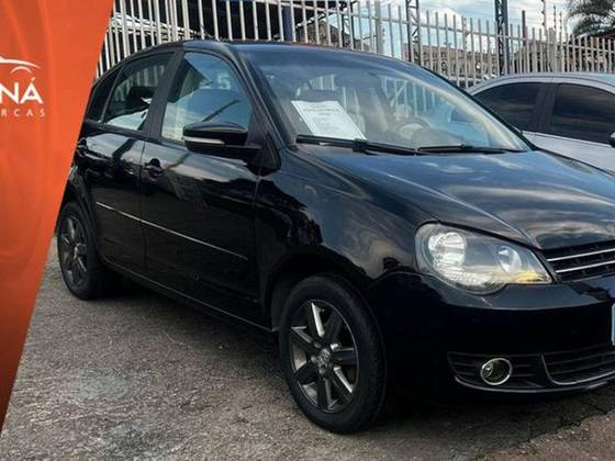 VOLKSWAGEN POLO SEDAN 2013