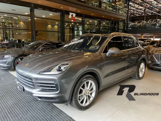 PORSCHE CAYENNE 2019