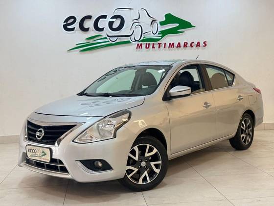 NISSAN VERSA 2016