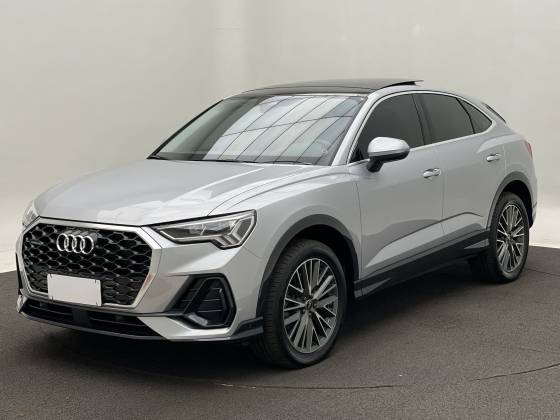 AUDI Q3 2024