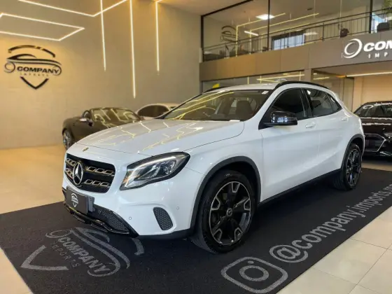 MERCEDES-BENZ GLA 200 2019