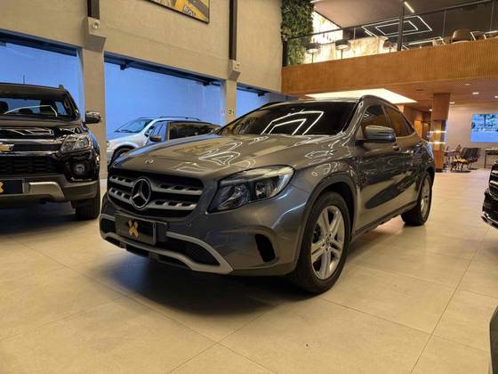 MERCEDES-BENZ GLA 200 2018