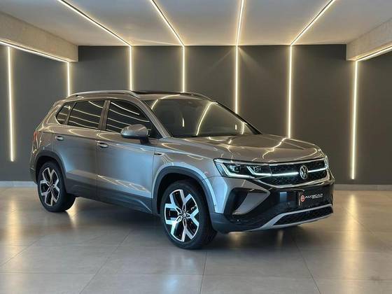 VOLKSWAGEN TAOS 2025