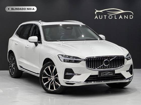 VOLVO XC60 2023