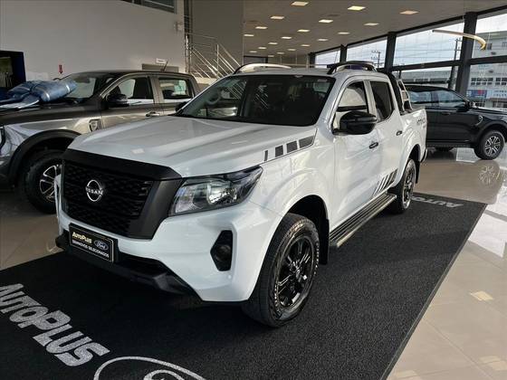 NISSAN FRONTIER 2024