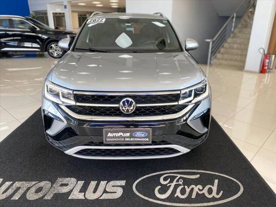 VOLKSWAGEN TAOS 2022