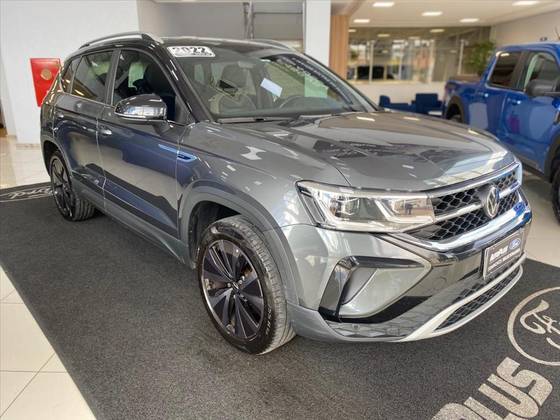 VOLKSWAGEN TAOS 2022