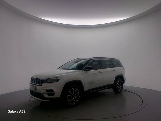 JEEP COMMANDER 2023