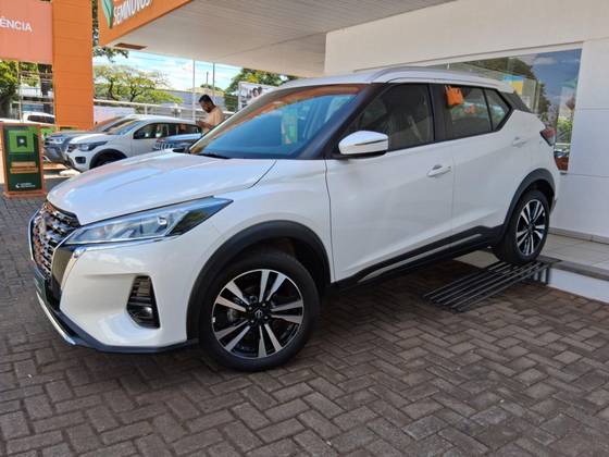 NISSAN KICKS 2024