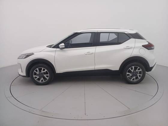 NISSAN KICKS 2024