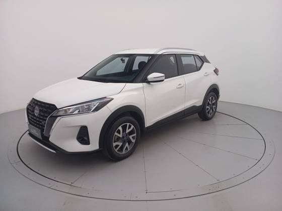 NISSAN KICKS 2024
