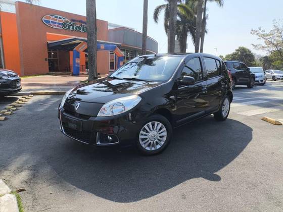 RENAULT SANDERO 2013